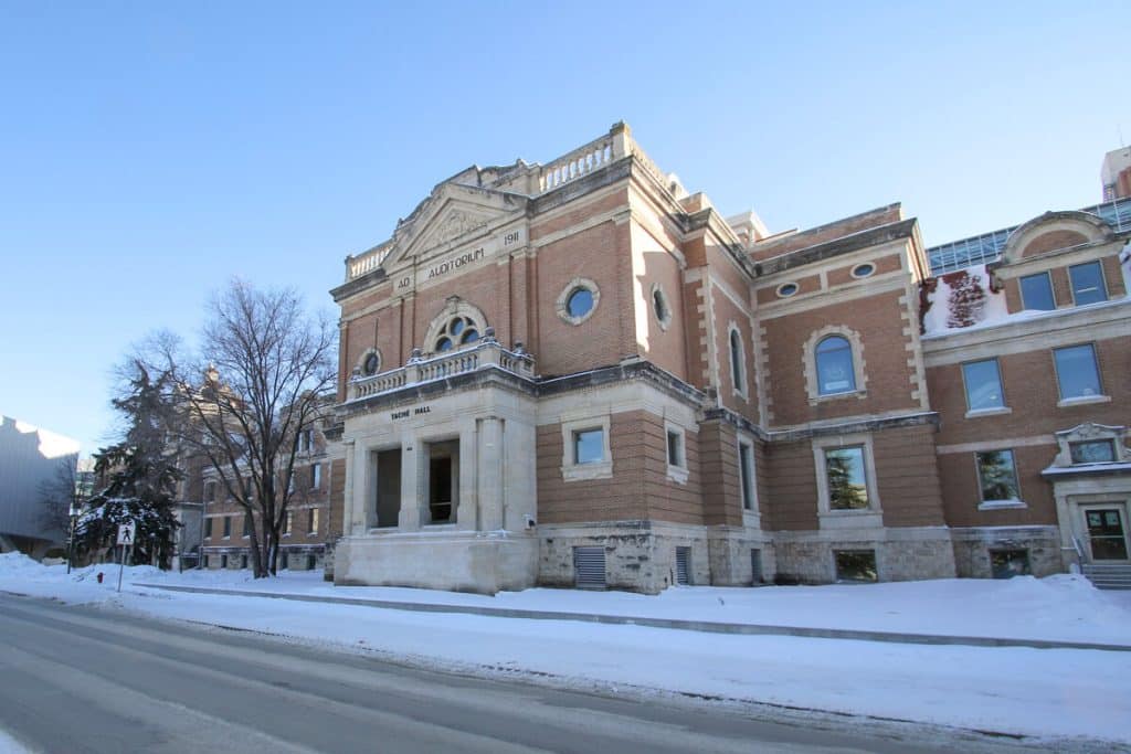 U of M: Tache Hall